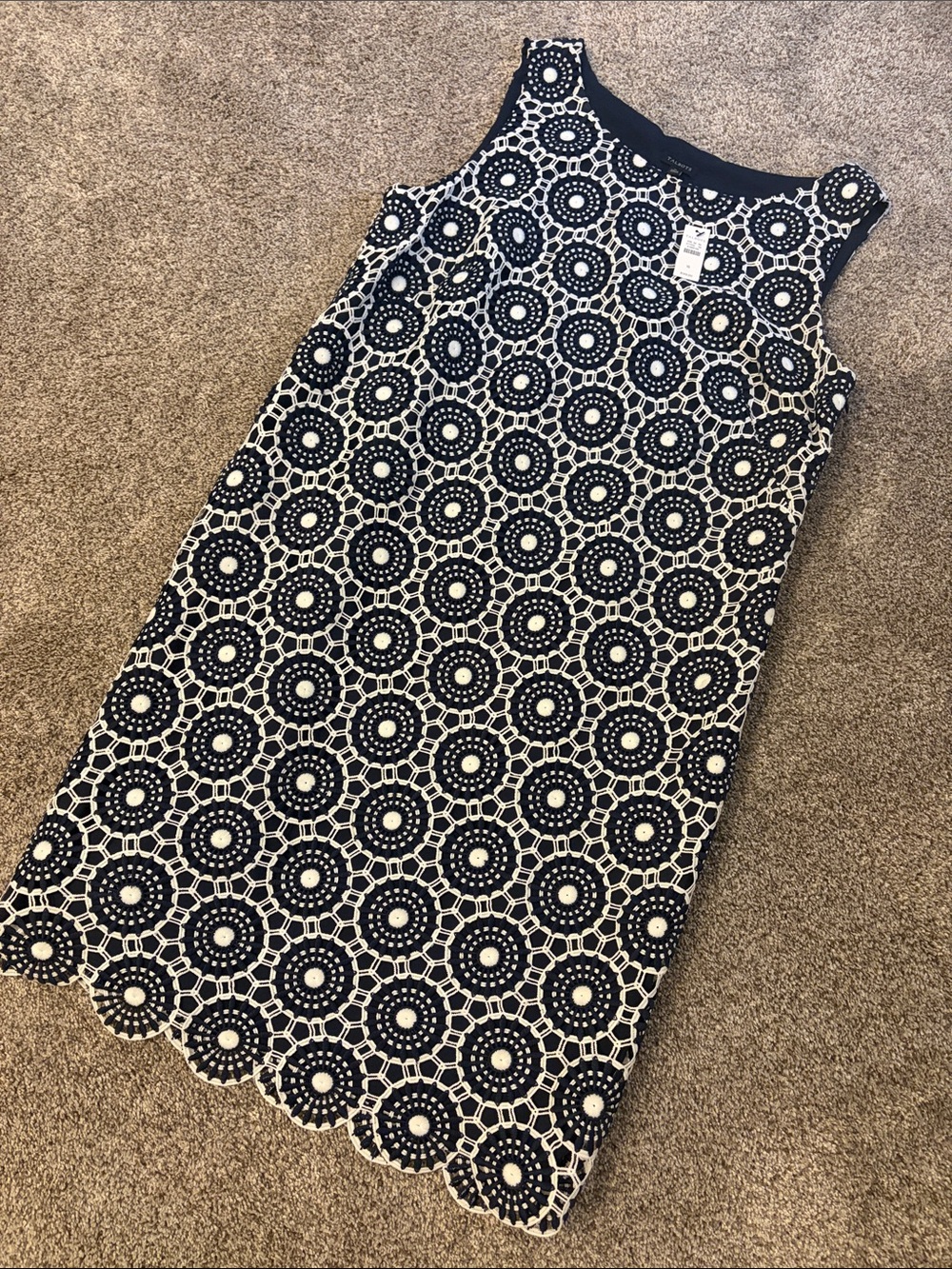 New NWT Size 16 Navy and White Crochet Shift Dress